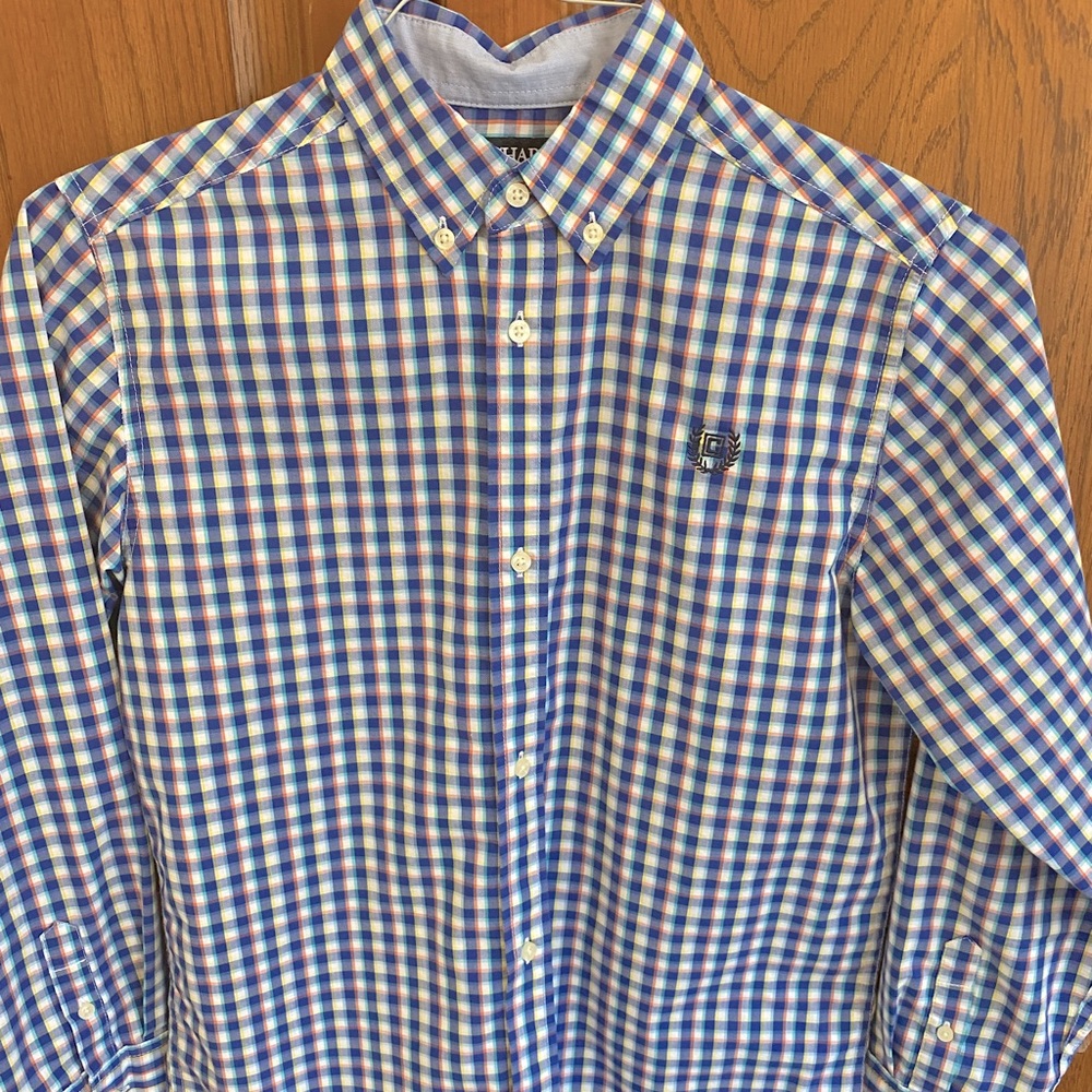 Boys Chaps long sleeve button down dress shirt.  Size L